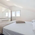 Amazing In With Wifi